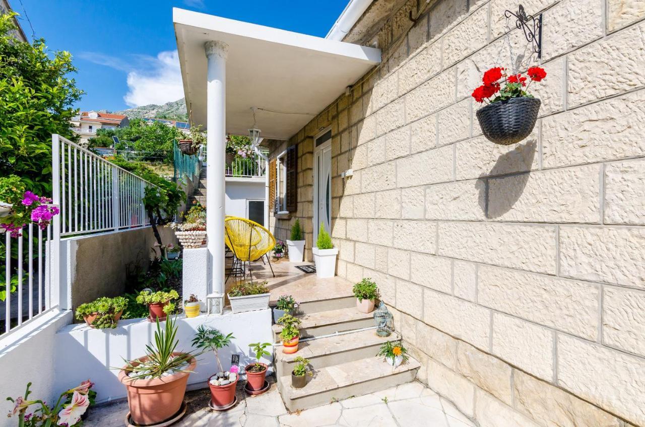 Holiday Home Lungo Mare Mlini Exterior photo