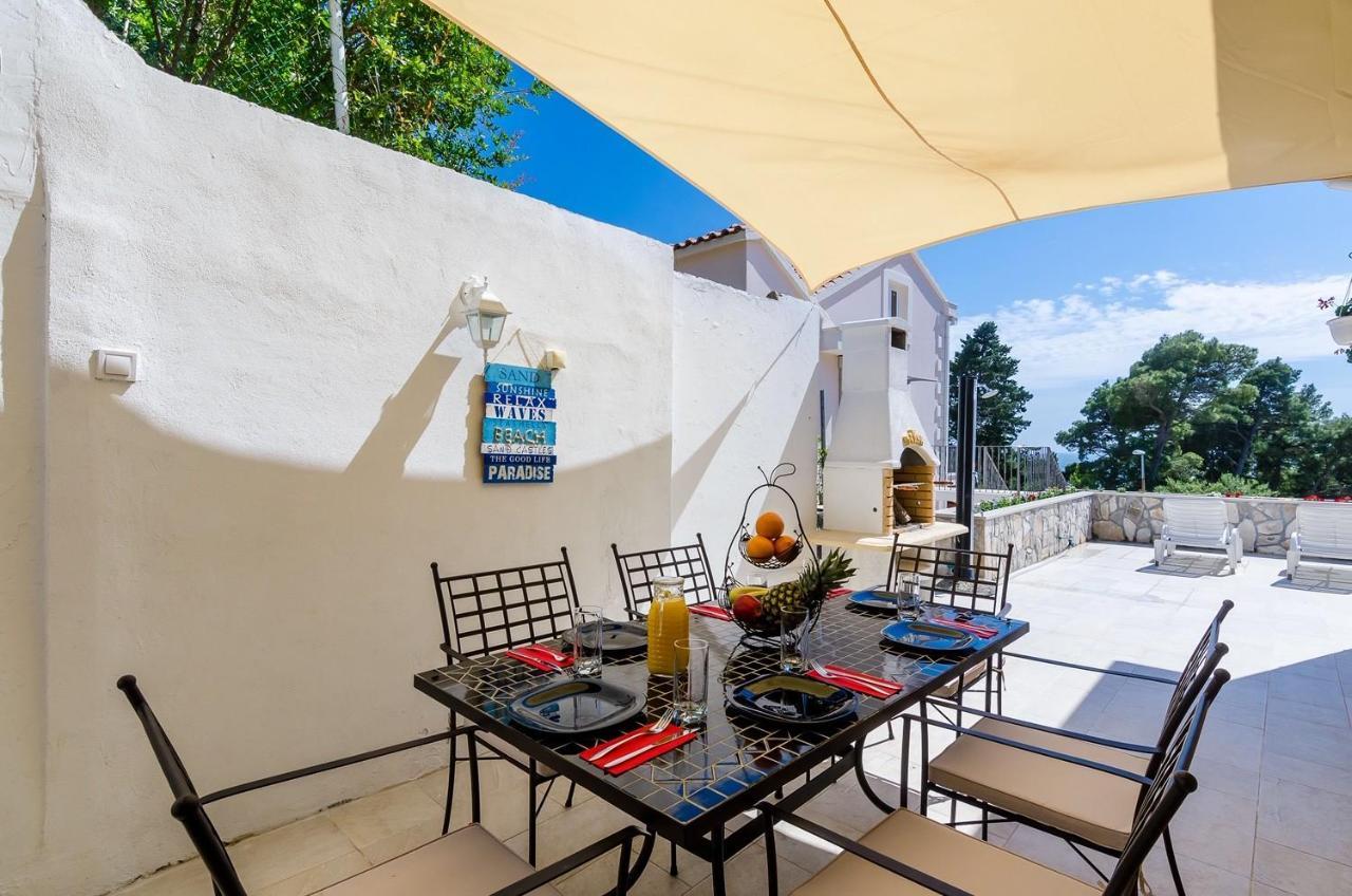 Holiday Home Lungo Mare Mlini Exterior photo
