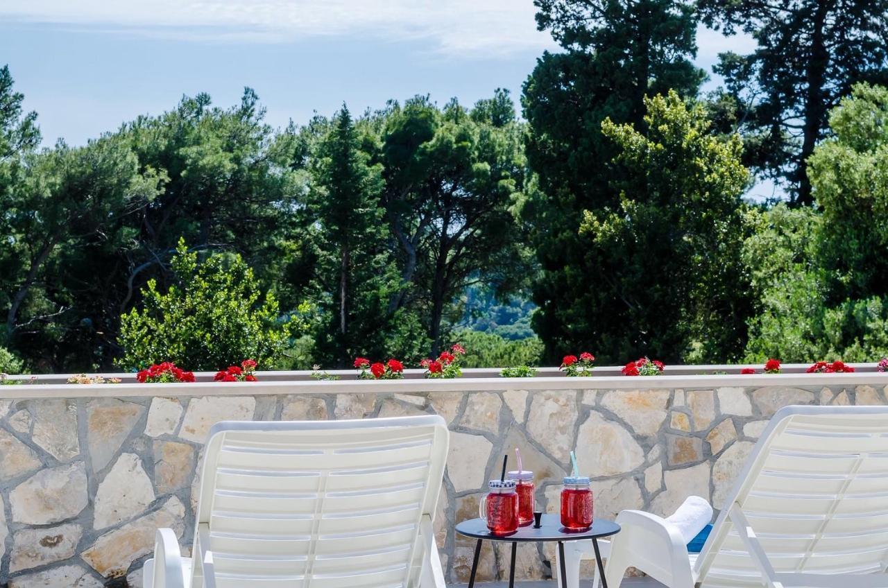 Holiday Home Lungo Mare Mlini Exterior photo