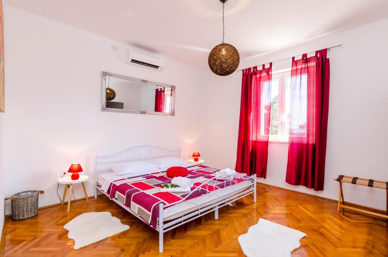 Holiday Home Lungo Mare Mlini Exterior photo