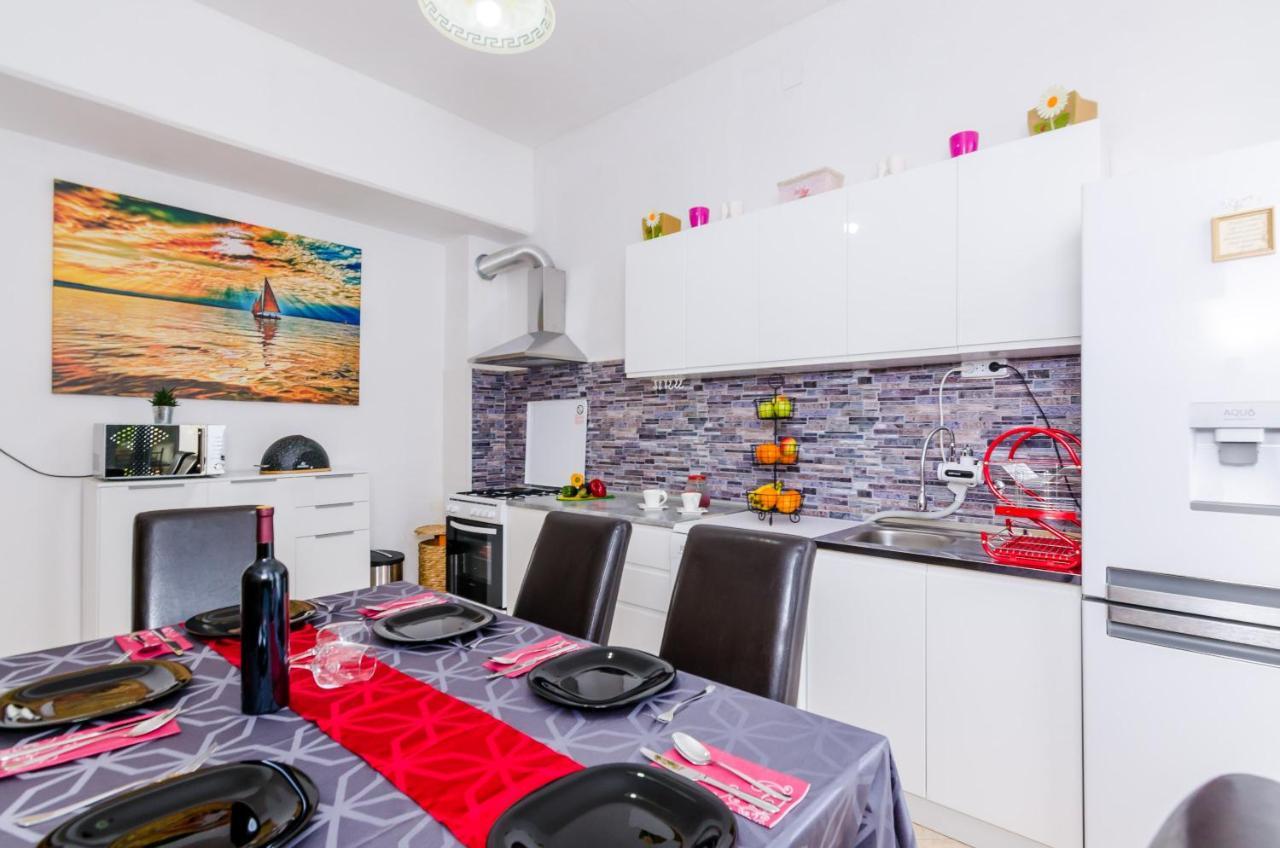 Holiday Home Lungo Mare Mlini Exterior photo