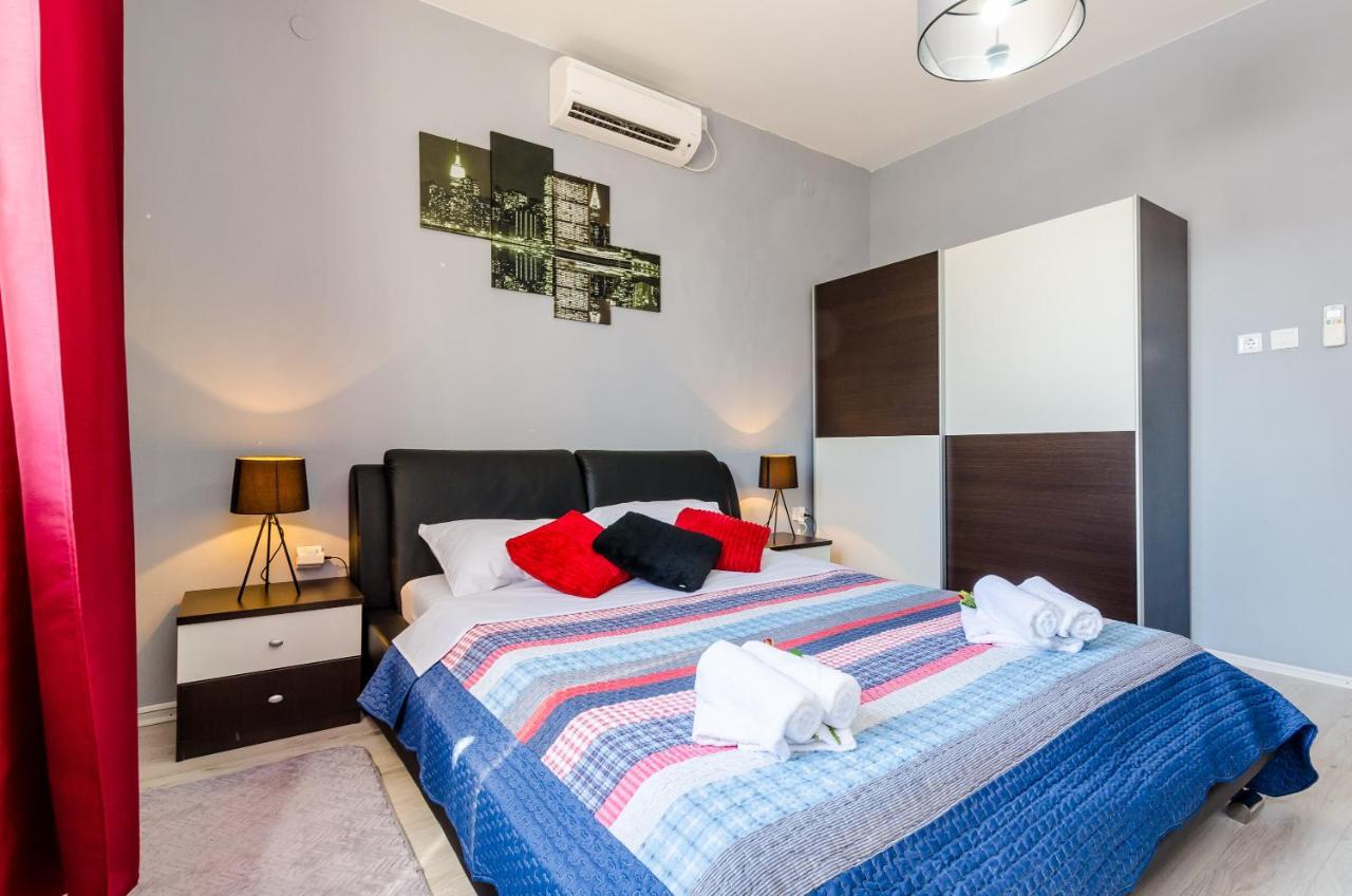 Holiday Home Lungo Mare Mlini Exterior photo